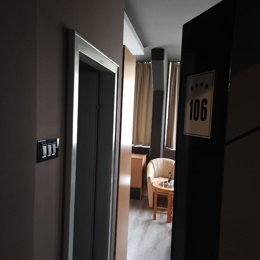 In Club Aparthotel Vrnjačka Banja Kültér fotó