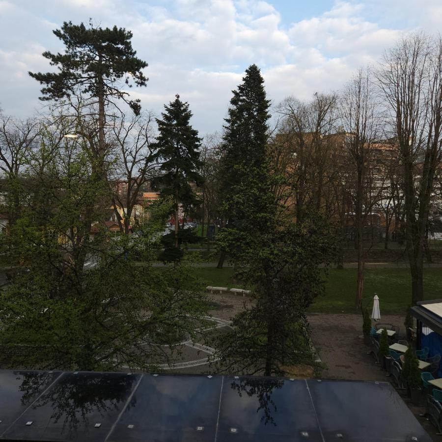 In Club Aparthotel Vrnjačka Banja Kültér fotó