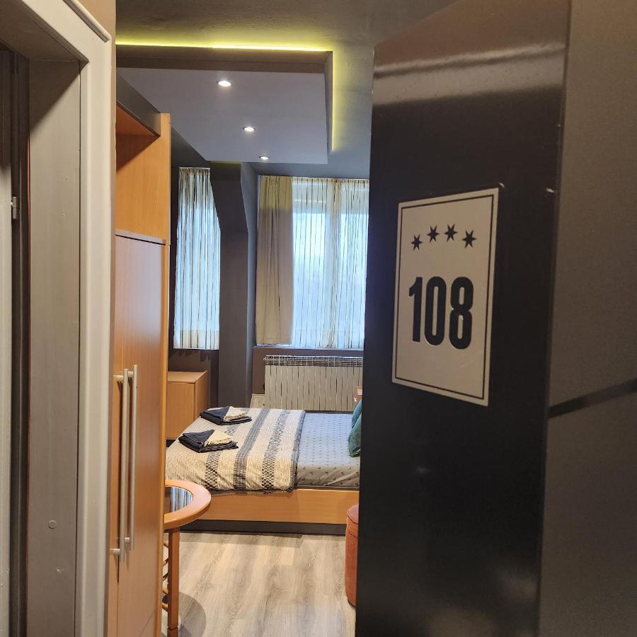 In Club Aparthotel Vrnjačka Banja Kültér fotó