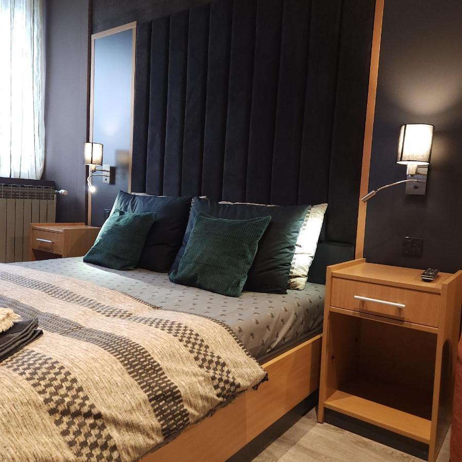 In Club Aparthotel Vrnjačka Banja Kültér fotó