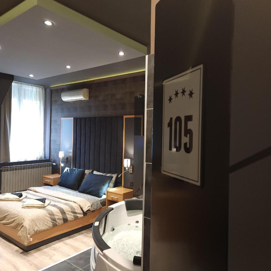 In Club Aparthotel Vrnjačka Banja Kültér fotó