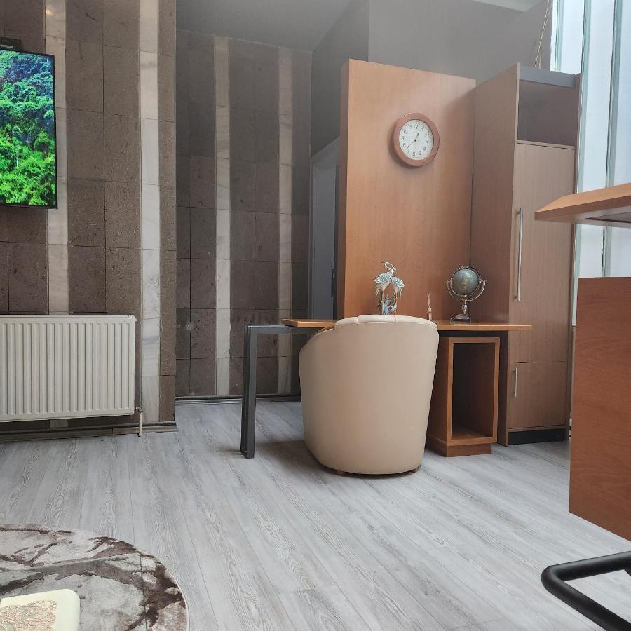 In Club Aparthotel Vrnjačka Banja Kültér fotó