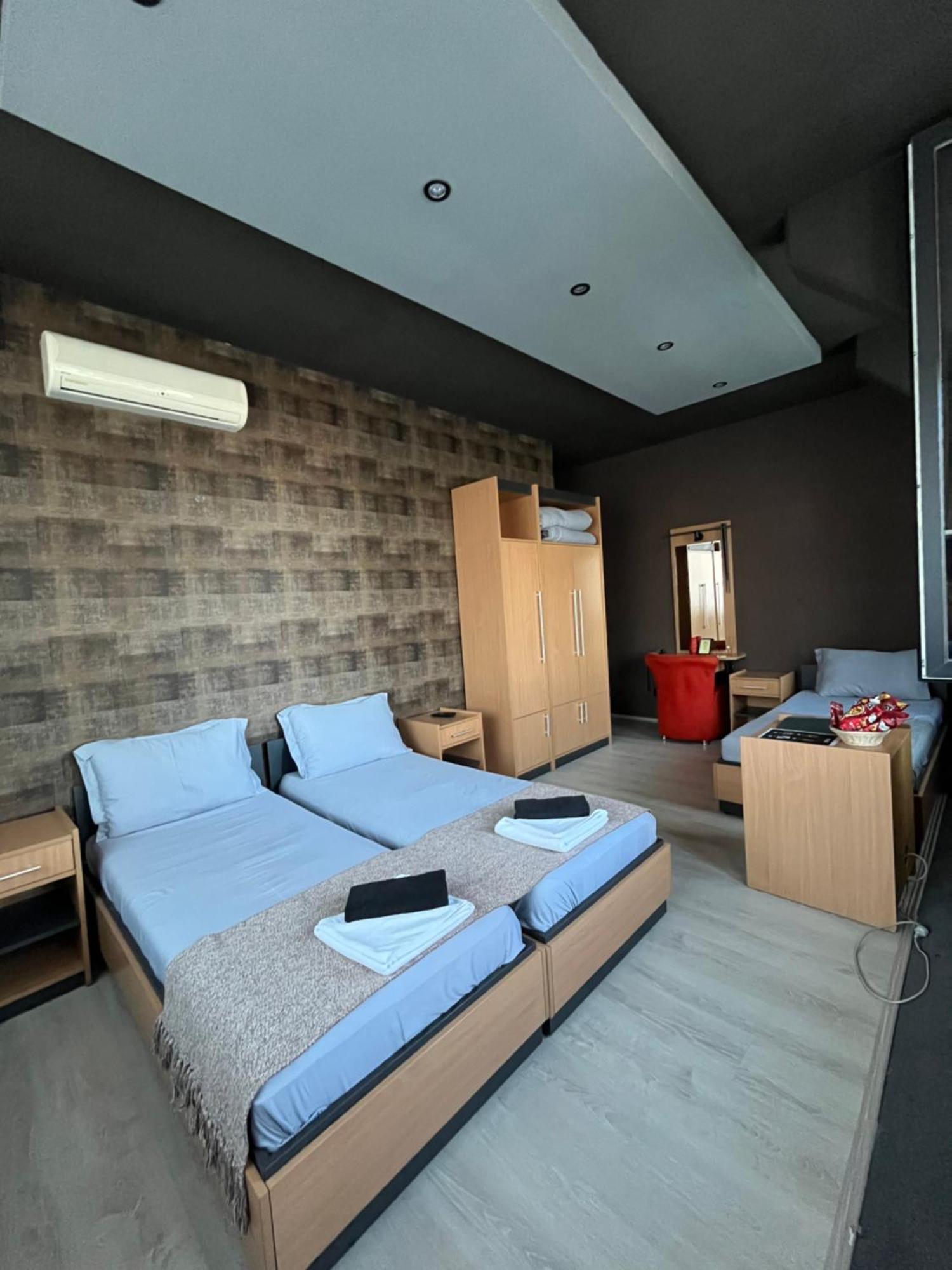 In Club Aparthotel Vrnjačka Banja Kültér fotó